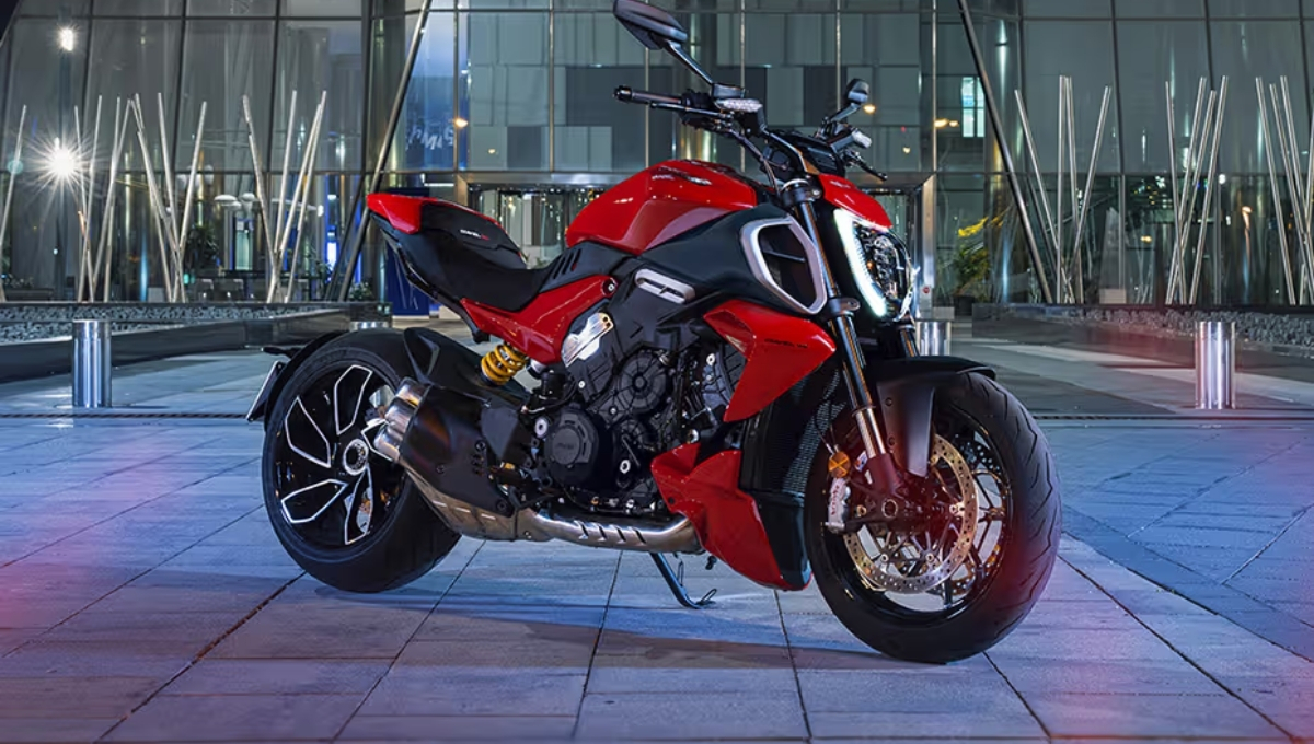 Ducati Diavel V4
